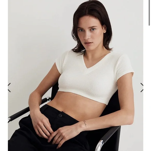 Madewell V-Neck Cropped Tee NEVER WORN - Picture 1 of 7